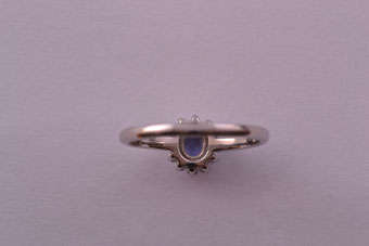 Gold Modern Ring |  |
