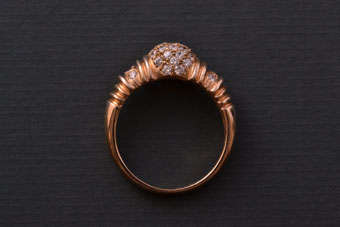 9ct Gold 1980's Ring |  |