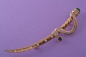 Gilt Scabbard Brooch |  |
