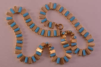 1950's Vintage Necklace |  |