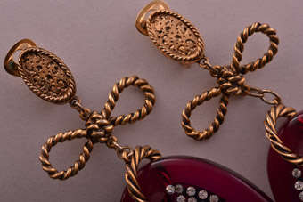 Vintage Clip On Earrings |  |