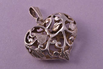 Silver Modern Pendant |  |