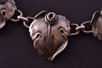 Silver Retro Necklace |  |