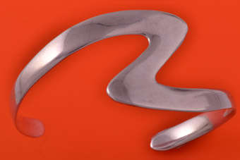 Silver Bangle / Cuff |  |