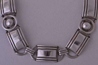 Silver Retro Necklace |  |