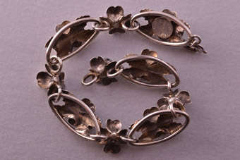 Silver Retro Bracelet |  |