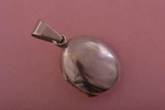 Silver Modern Locket |  |