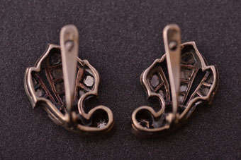 Gold Vintage Earrings |  |