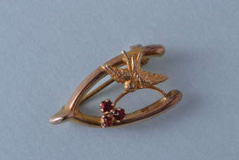 Vintage Brooch |  |