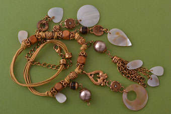 Modern Necklace |  |