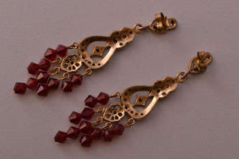Gilt Modern Stud Earrings |  |