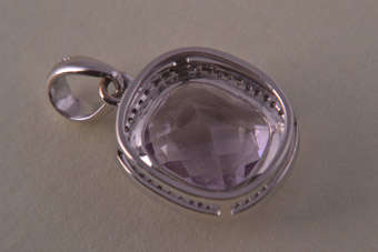 9ct White Gold Pendant |  |