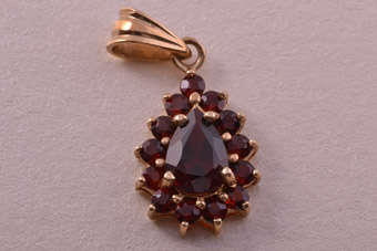 9ct Gold Modern Pendant | National Free Shipping |