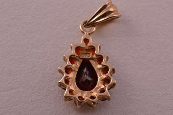 9ct Gold Modern Pendant | National Free Shipping |