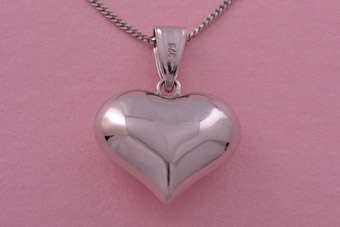 9ct Gold Heart Pendant |  |