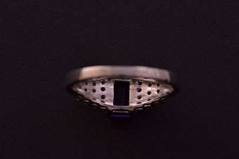 Gold Modern Ring |  |