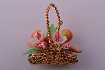 Gilt 1950's Fruit Brooch |  |