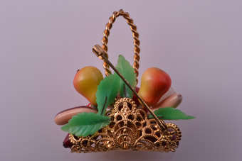 Gilt 1950's Fruit Brooch |  |