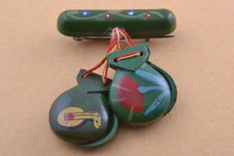 Wooden Castanets Brooch  |  |