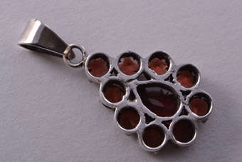 Silver Modern Pendant |  |