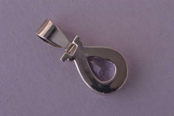 Silver Modern Pendant |  |