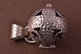 Silver Modern Pendant |  |