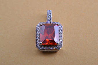 Silver Modern Pendant |  |