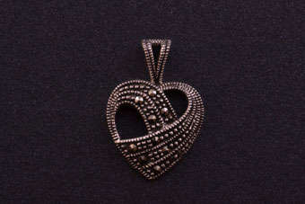 Silver Heart Pendant |  |