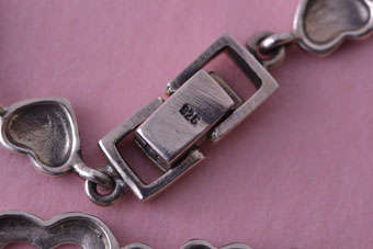 Silver Heart Bracelet |  |