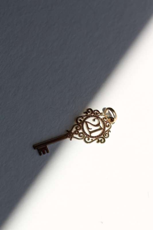 9ct Gold 21 Key Pendant - 21st Birthday Gifts Key Pendants