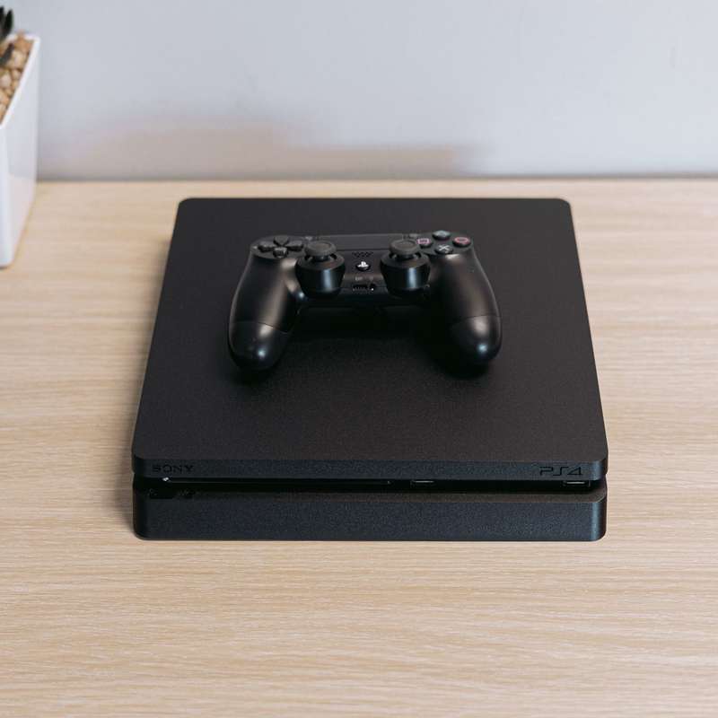 Sony PlayStation 4 (PS4) Slim 1tb