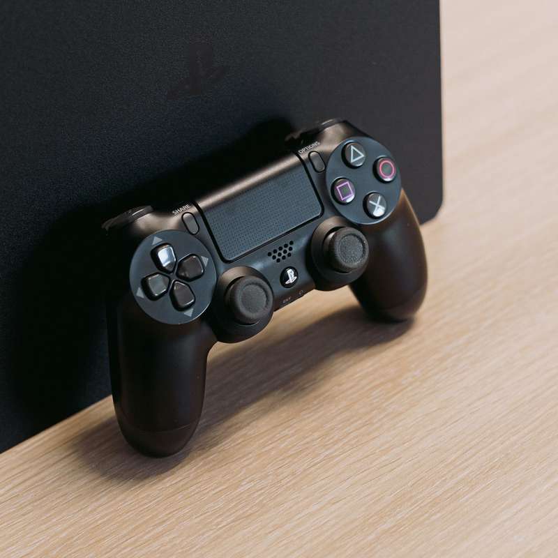 Sony PlayStation 4 (PS4) Slim 1tb