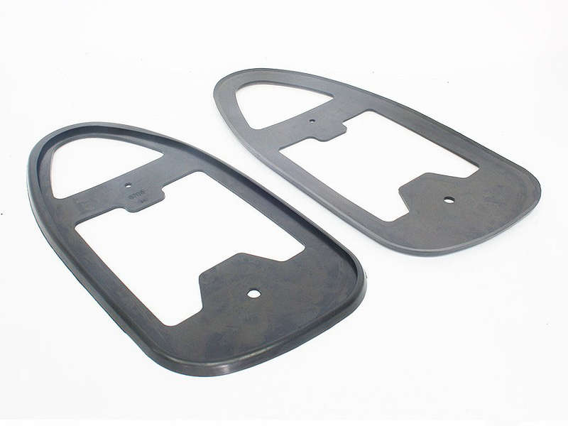 VW Classic Beetle 68-73 Tailight Rubber Seals