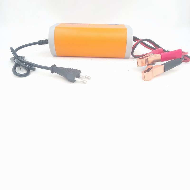 EA024 - Auto Battery Charger Intelligent  Pulse 12 Volts 20 Amps