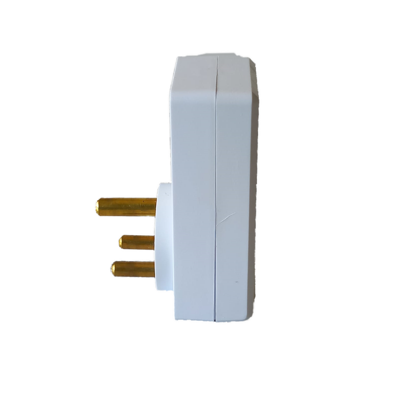 CL0578 - Electrical - Andowl Power Surge protector. Socket 3pin 15 Amp with Delay.