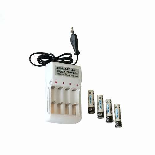 EA027D - Universal 4 Channel Ni - Cd Battery Charger. Includes 4 x AA Rechargeable Ni-Cd Batteries