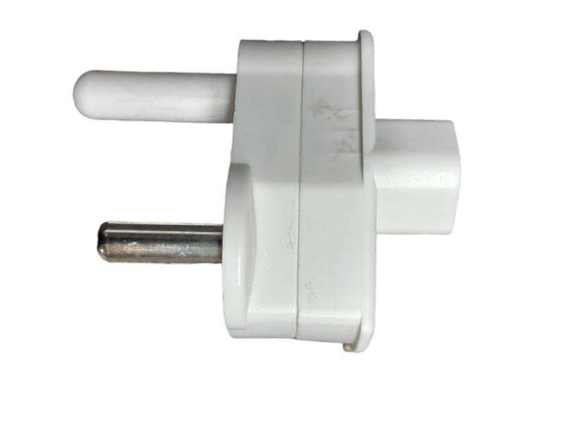 CL0509 Electrical - Adaptor - Schuko Socket to South African 15Amp plug
