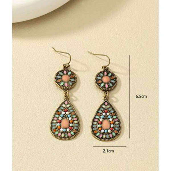 Elegant Drop-Shaped Earrings: Lightweight