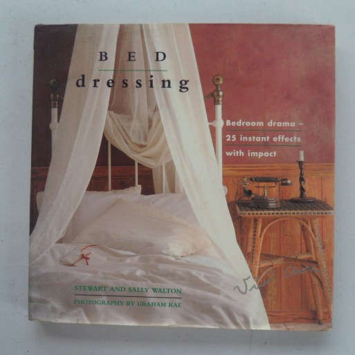 Bed Dressing: Bedroom Drama 25 Instant Effects With Impact