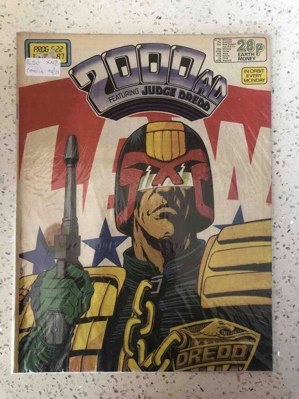 2000AD Featuring Judge Dredd PROG522