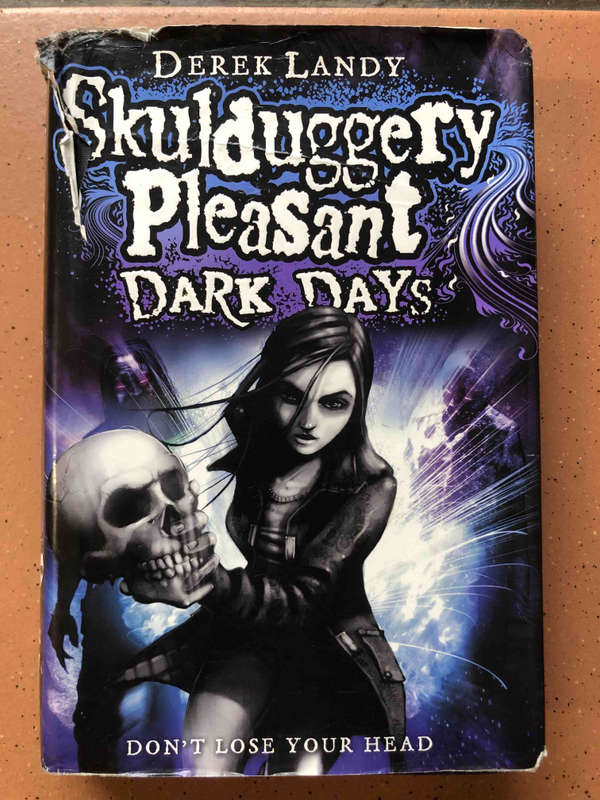 Skulduggery Pleasant: Dark Days