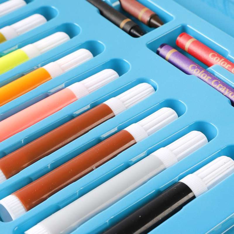 70 Piece Non Toxic Art Stationary Colouring Set