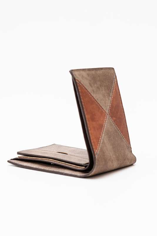 Camel Mountain Leather Bi-Fold Stitch Detail Wallet Dark Grey