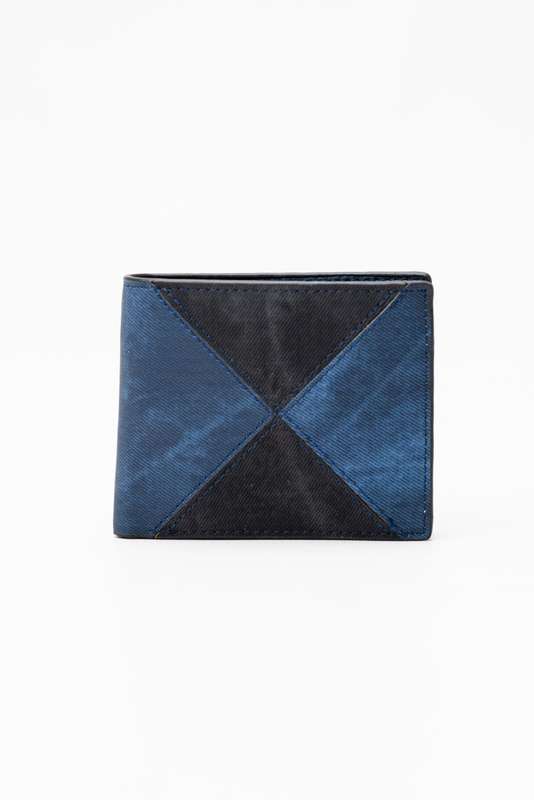 Camel Mountain Leather Bi-Fold Stitch Detail Wallet Navy