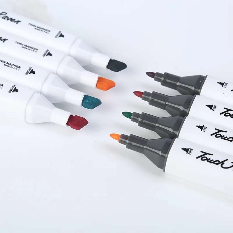 Set of 24 Twin Tip Marker Pen Highlighters for Graphic Art With Carry Case