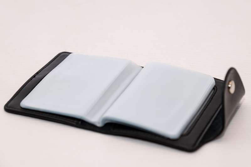 Black Credit Card Sleeve Wallet