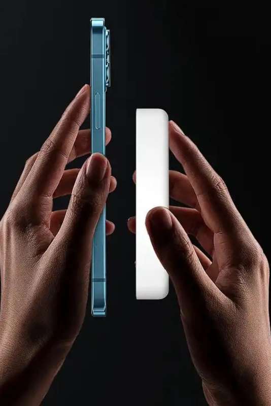 Portable Magnetic Wireless Power Bank Charger For iPhone