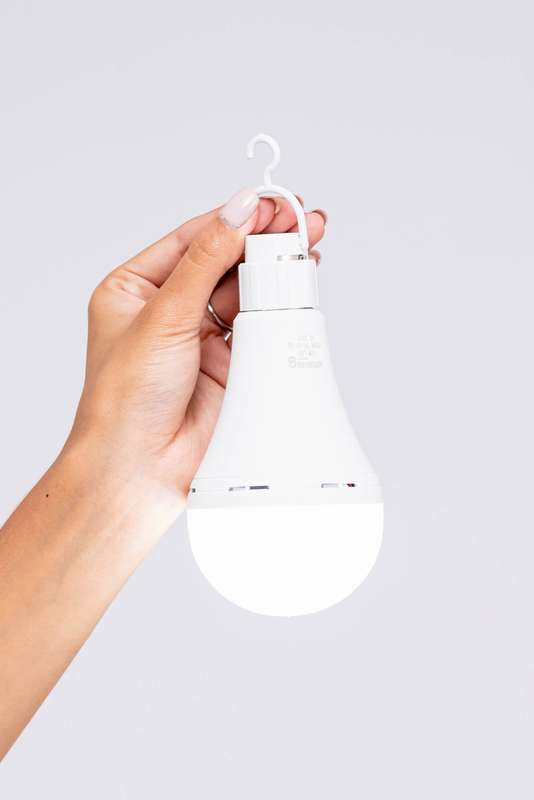 Rechargeable Loadshedding LED Pin Type Camping Bulb 15w With Hook B22