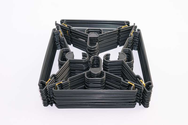 Senza Plastic Clothes Hangers - Box Of 80