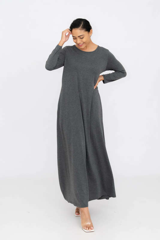 Asmaah Maxi Long Sleeve Dress With Pockets